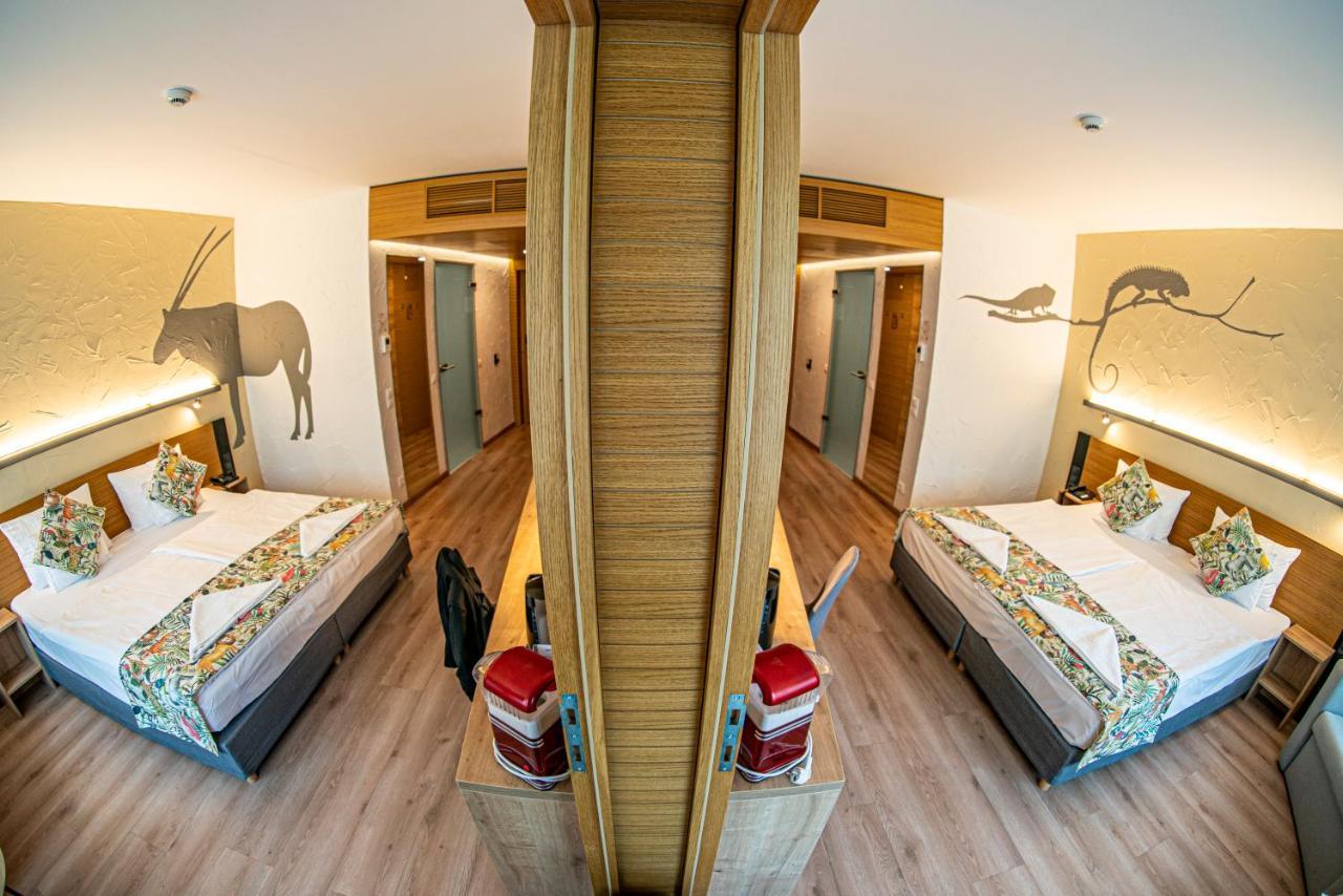 Pangea Hotel Mestecǎneşti Exterior foto